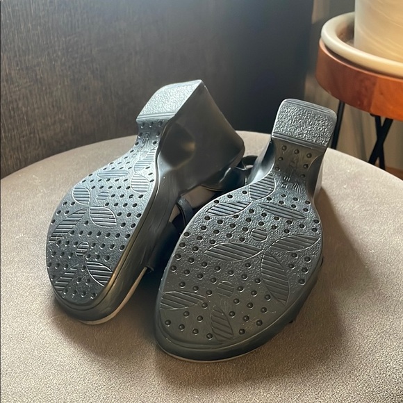 Dansko Black Strappy Wedge Heels Adjustable Straps Women’s 39 - Picture 4 of 7